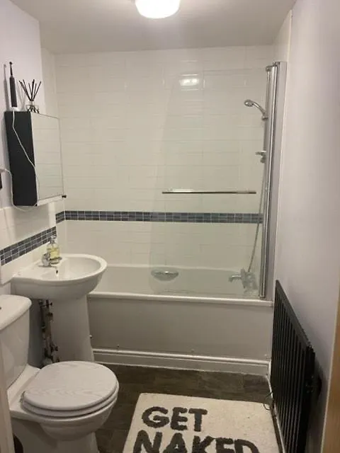 Lovely 2 Bedroom Flat With Free Parking And Wifi London 0*,  United Kingdom